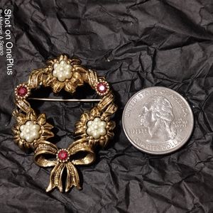 Vintage Avon brooch